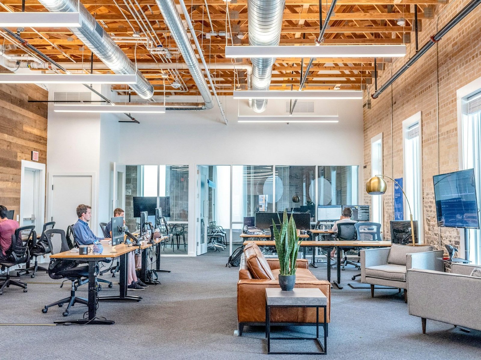 Exploring the Benefits of MySQL for Large-Scale Projects